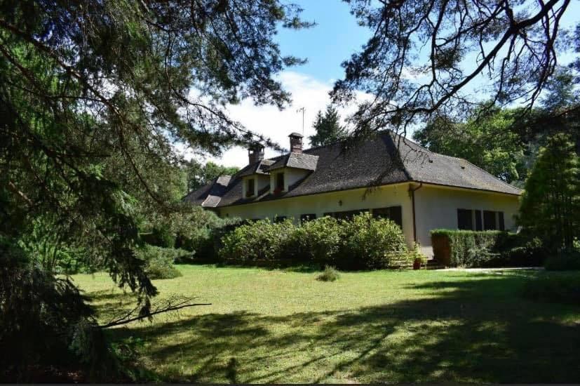 Les Genebruyeres - L'Histoire D'Un Reve Acomodação com café da manhã Aubigny-sur-Nère Exterior foto